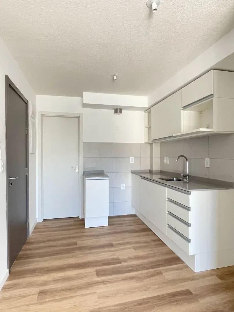 Apartamento 1 Dormitorio En Piso Alto Con Amplio Balcón Y Vista Norte - Con Renta - Beneficios De Ley Vis - Vista 3