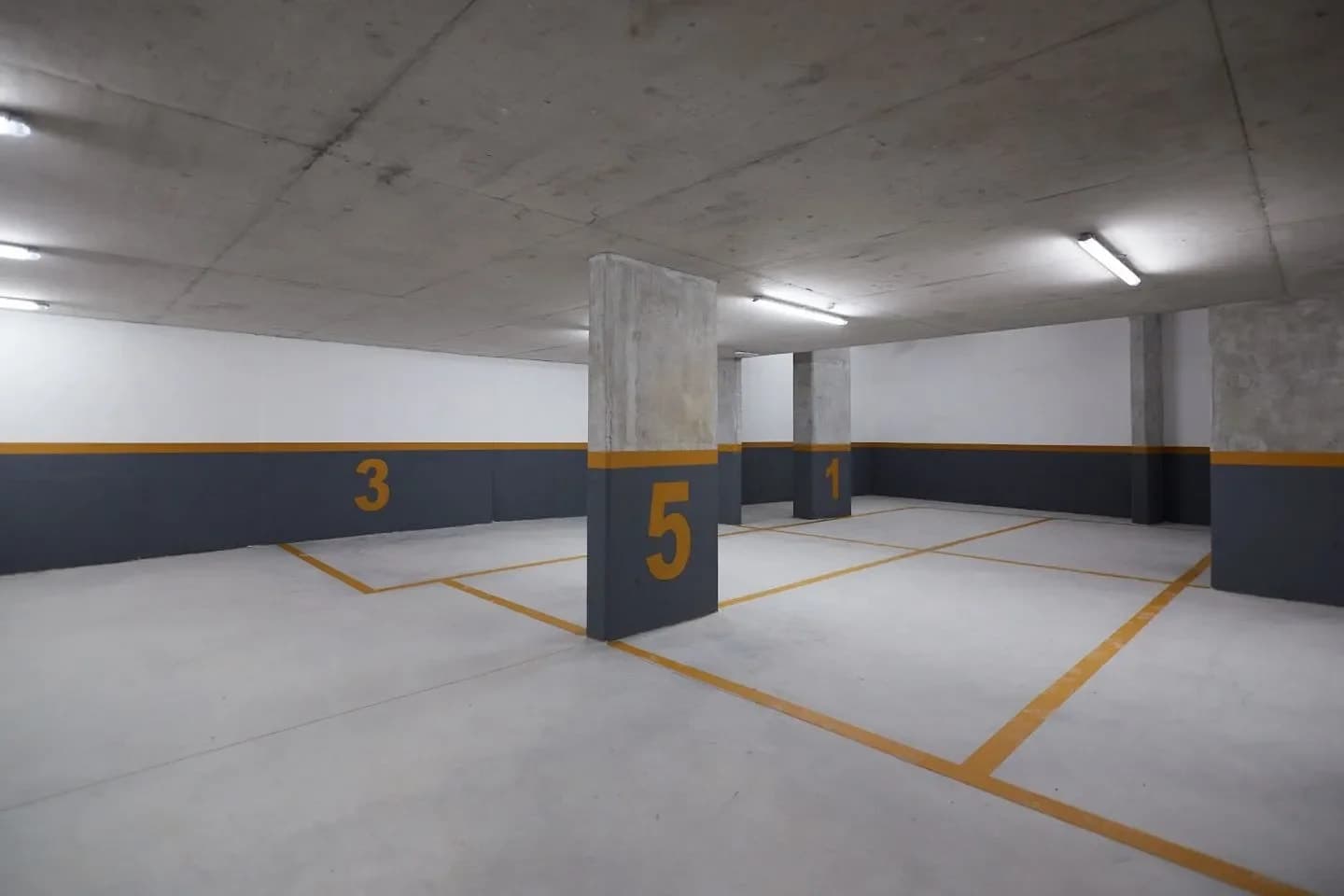 Apartamento 1 Dormitorio En Piso Alto Con Amplio Balcón Y Vista Norte - Con Renta - Beneficios De Ley Vis - Vista 17