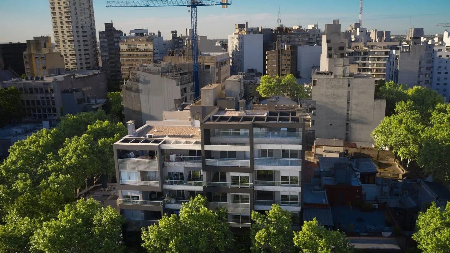 Apartamento 1 Dormitorio En Piso Alto Con Amplio Balcón Y Vista Norte - Con Renta - Beneficios De Ley Vis - Vista 23