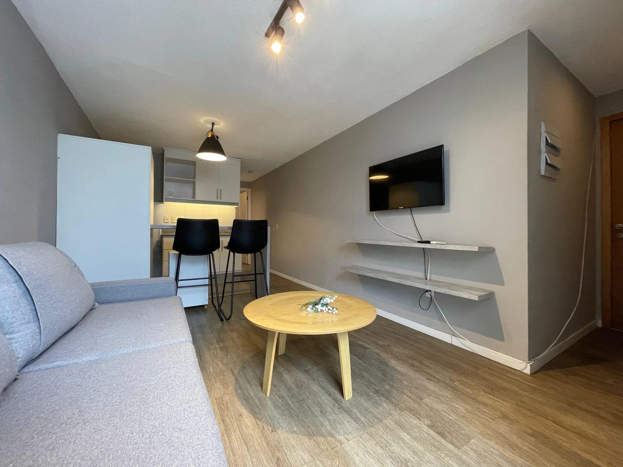 Alquiler apartamento 1 dormitorio amoblado en Cordón | Piso 11, con balcón y vista al mar - Vista 3