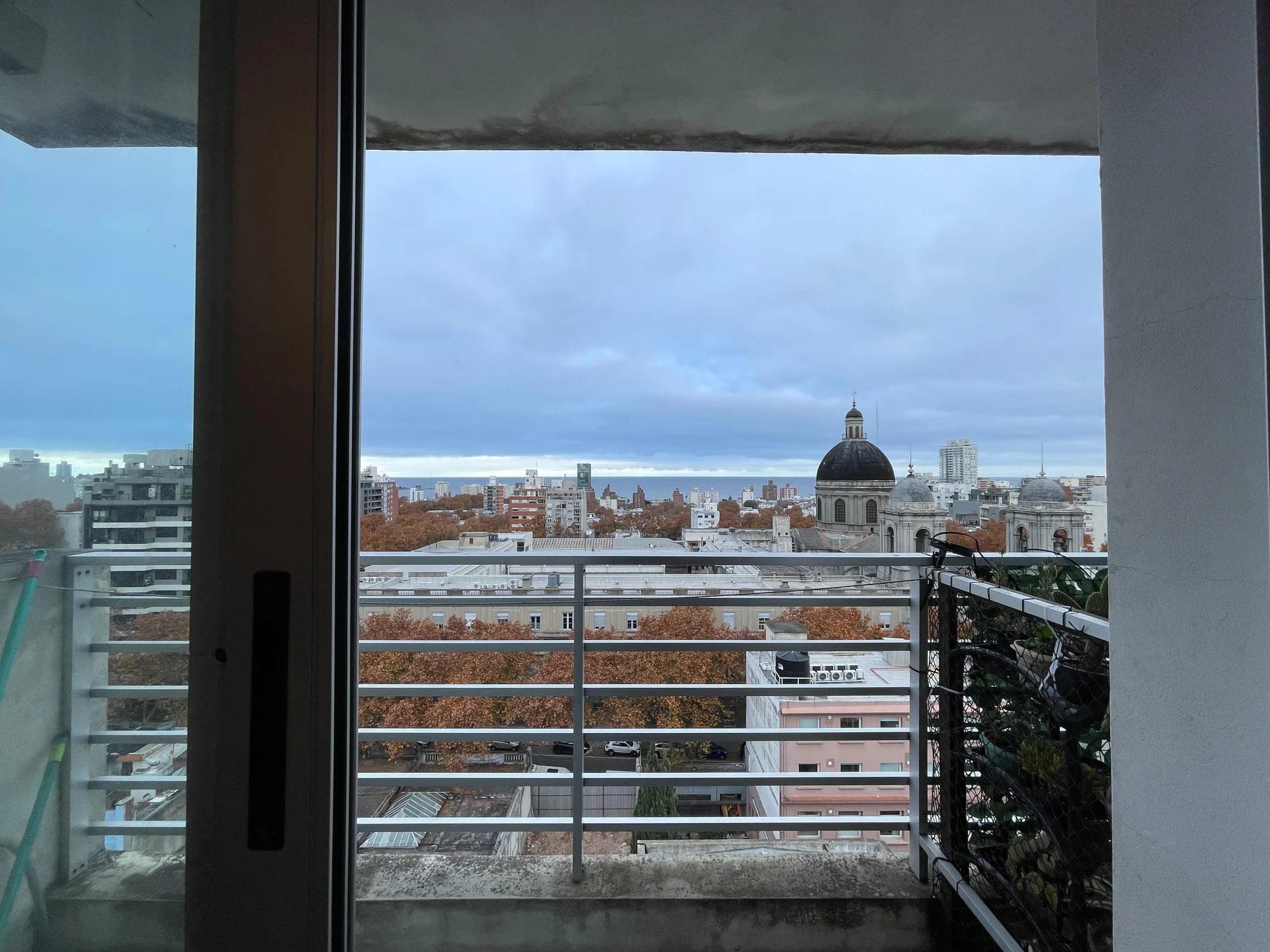 Alquiler apartamento 1 dormitorio amoblado en Cordón | Piso 11, con balcón y vista al mar - Vista 12