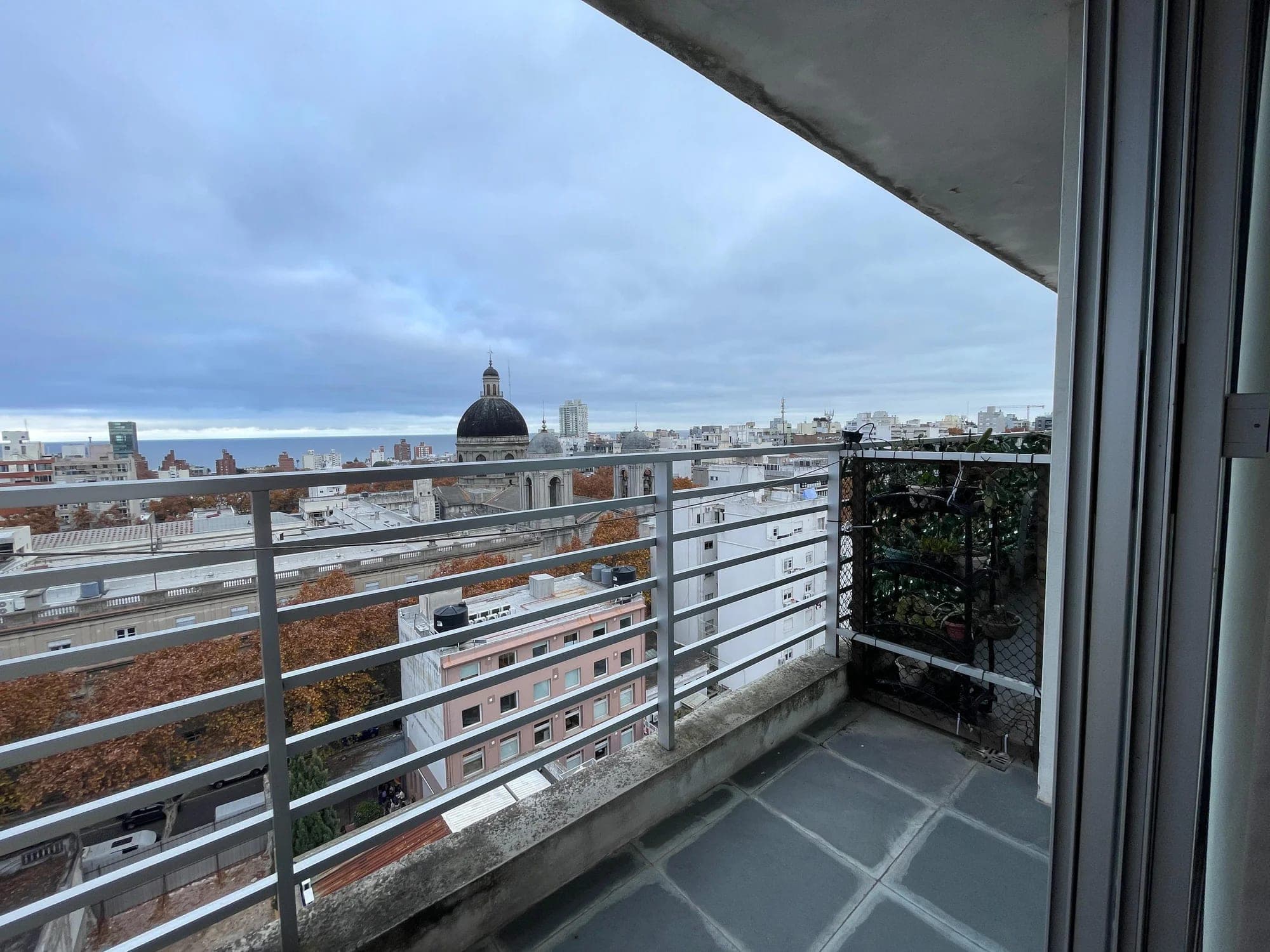 Alquiler apartamento 1 dormitorio amoblado en Cordón | Piso 11, con balcón y vista al mar - Vista 13