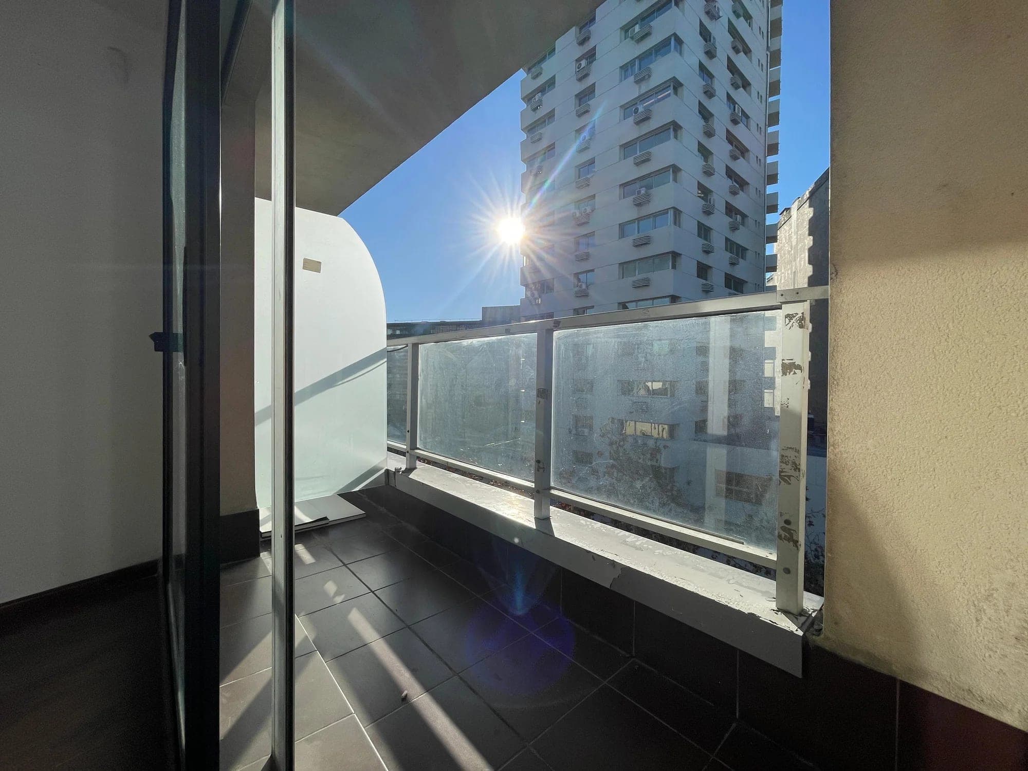 Alquiler monoambiente piso 9 con balcón al Norte | Cordón, a pasos de 18 de julio e IMM. - Vista 3