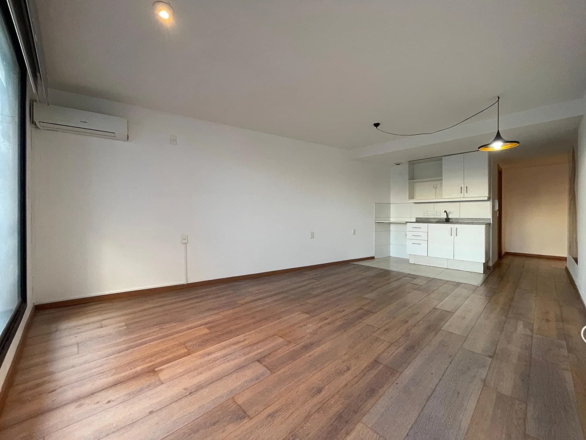 Alquiler amplio monoambiente en Cordón, a pasos de 18 de julio | Ideal para estudaintes | Con balcón y amenities - Vista 9