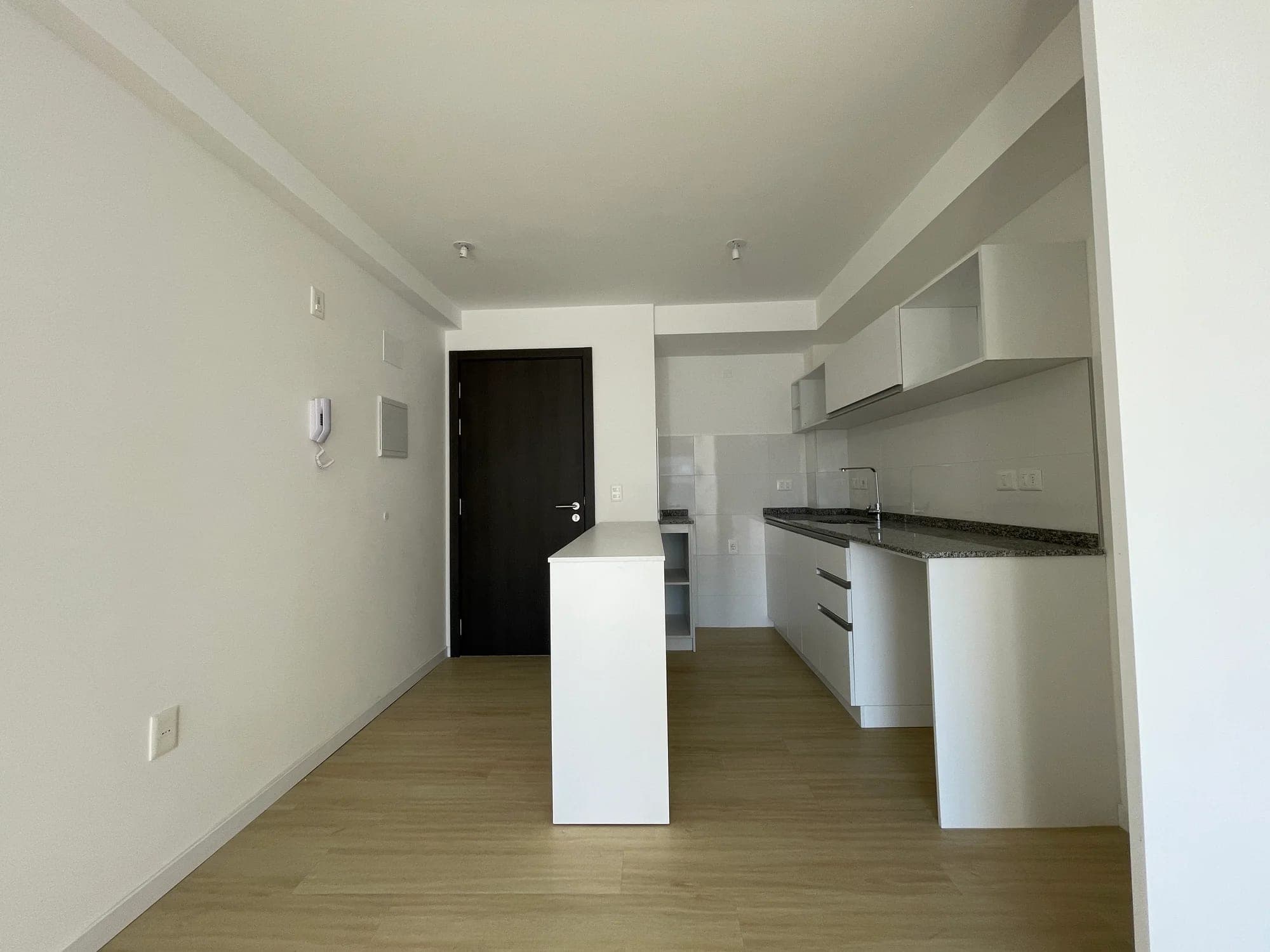 Apartamento En Venta De Un Dormitorio - Ley VIS - A Estrenar, piso alto, con amplia terraza, Orientación Norte - Centro, Montevideo - Vista 14