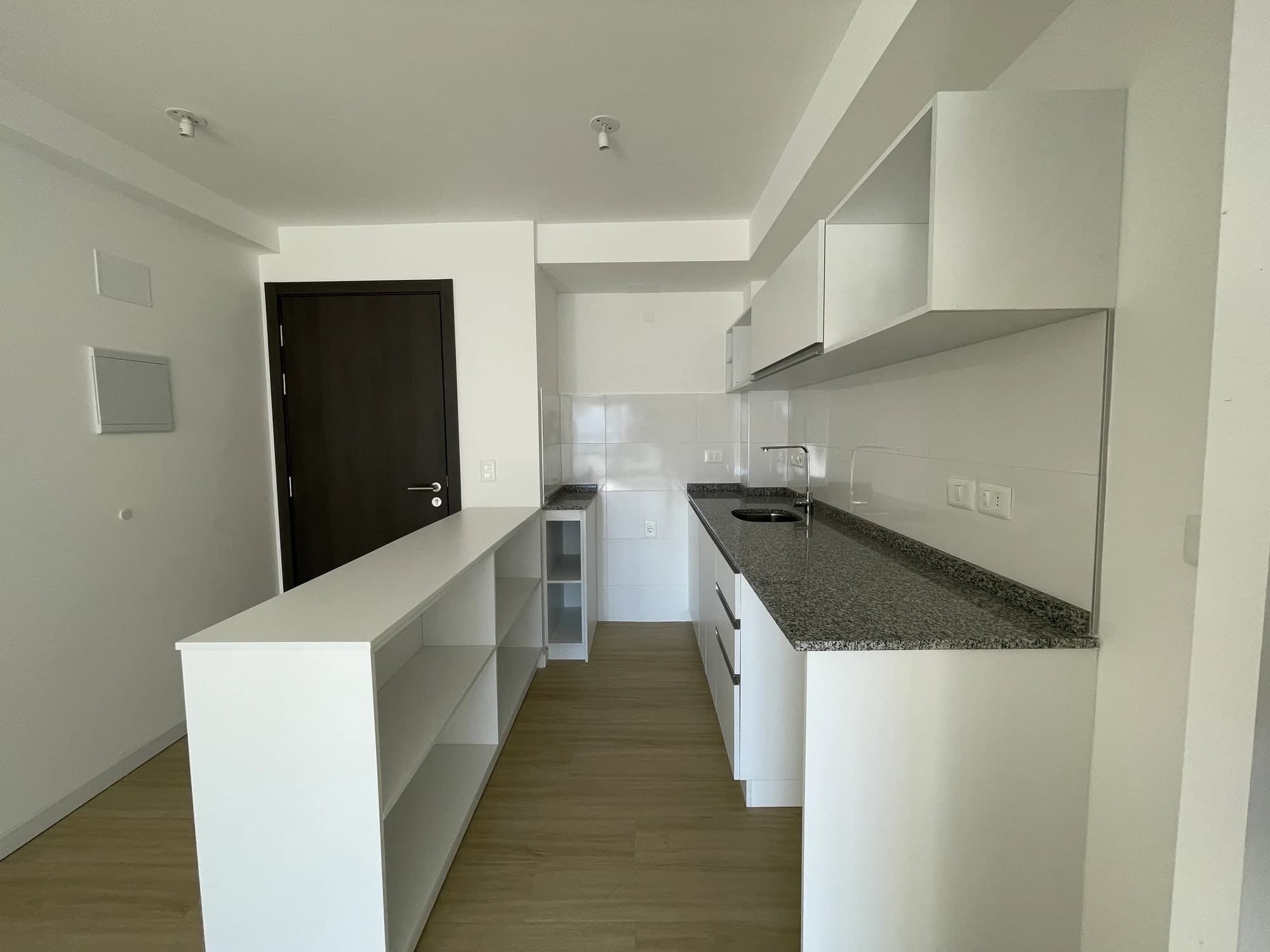 Apartamento En Venta De Un Dormitorio - Ley VIS - A Estrenar, piso alto, con amplia terraza, Orientación Norte - Centro, Montevideo - Vista 17