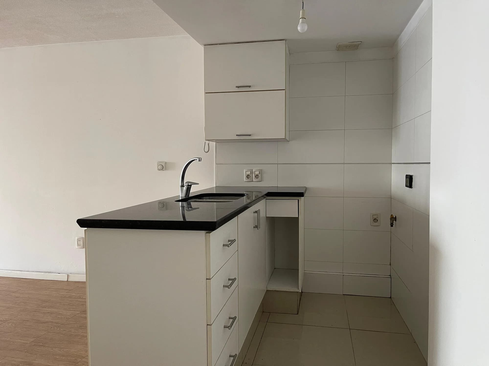 Alquiler monoambiente en Pocitos con balcón | A pasos de la rambla y de Montevideo Shopping - Vista 10