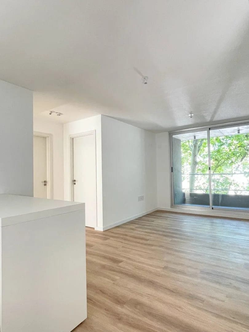Alquiler amplio apartamento de 2 dormitorios en Cordón | Con balcón al frente y terraza lavadero - Vista 12