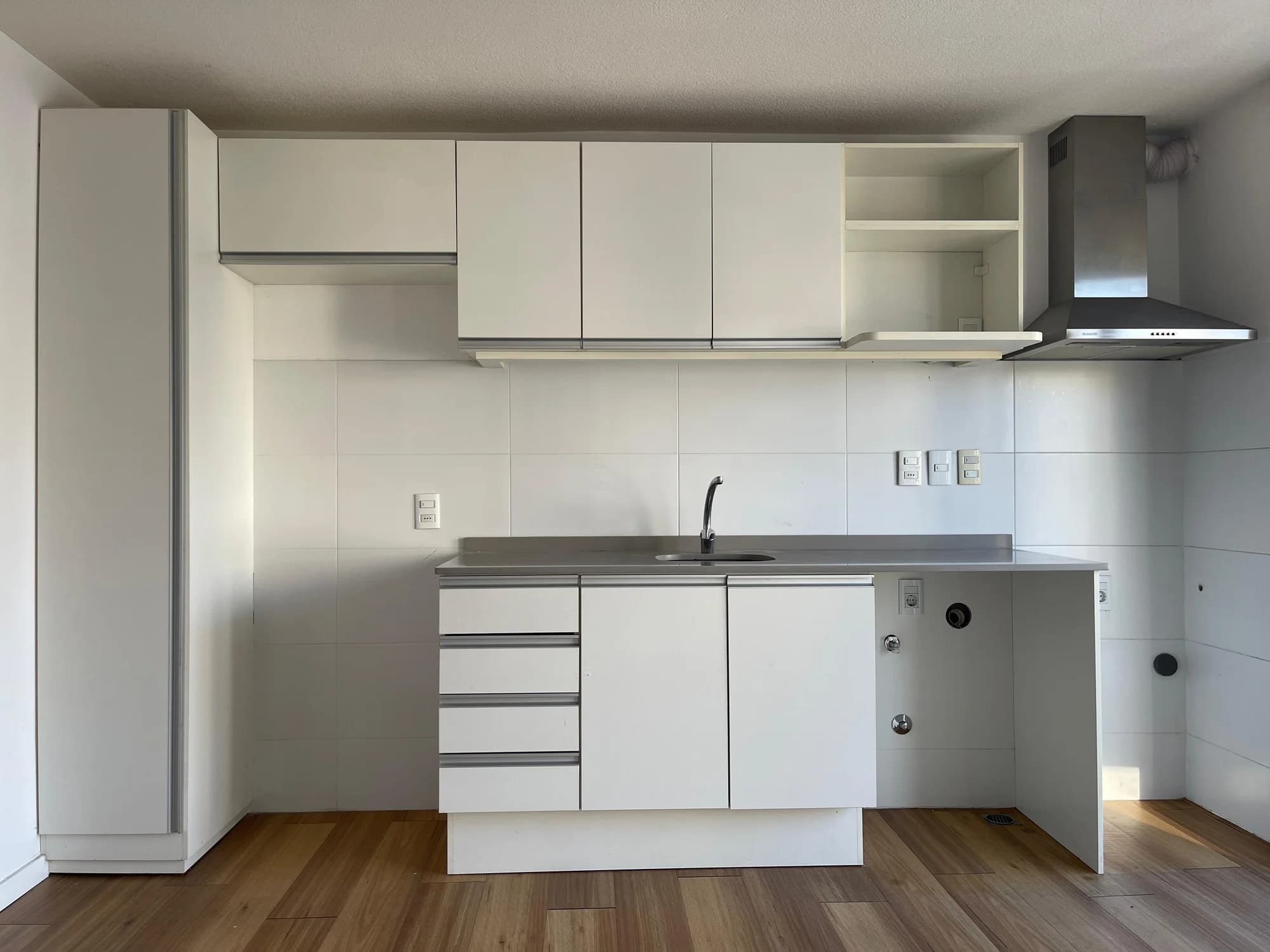 Amplio apartamento de 1 dormitorio en Cordón | Al balcón al norte, renta inmediata y Ley VIS. - Vista 5