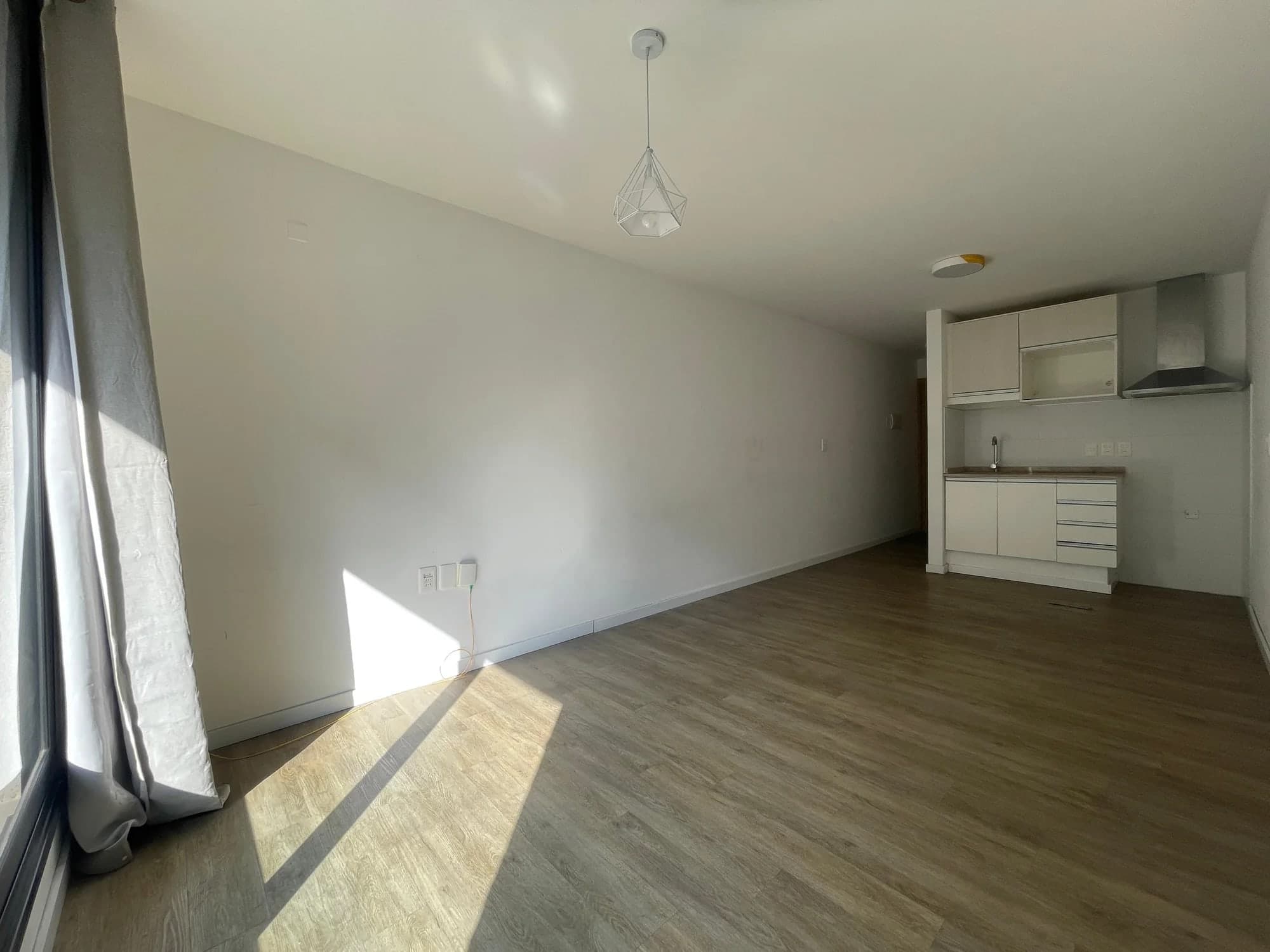 Alquiler de luminoso monoambiente en Malvín con balcón | Al Norte en edificio con amenities - Vista 4