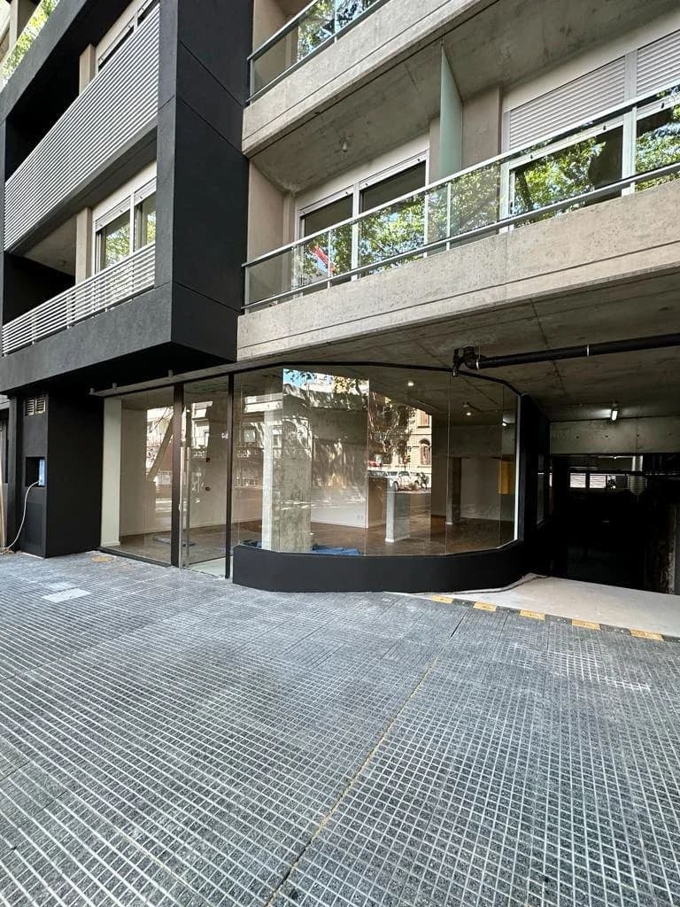Local comercial con renta de 9,19% en Cordón - Vista 2