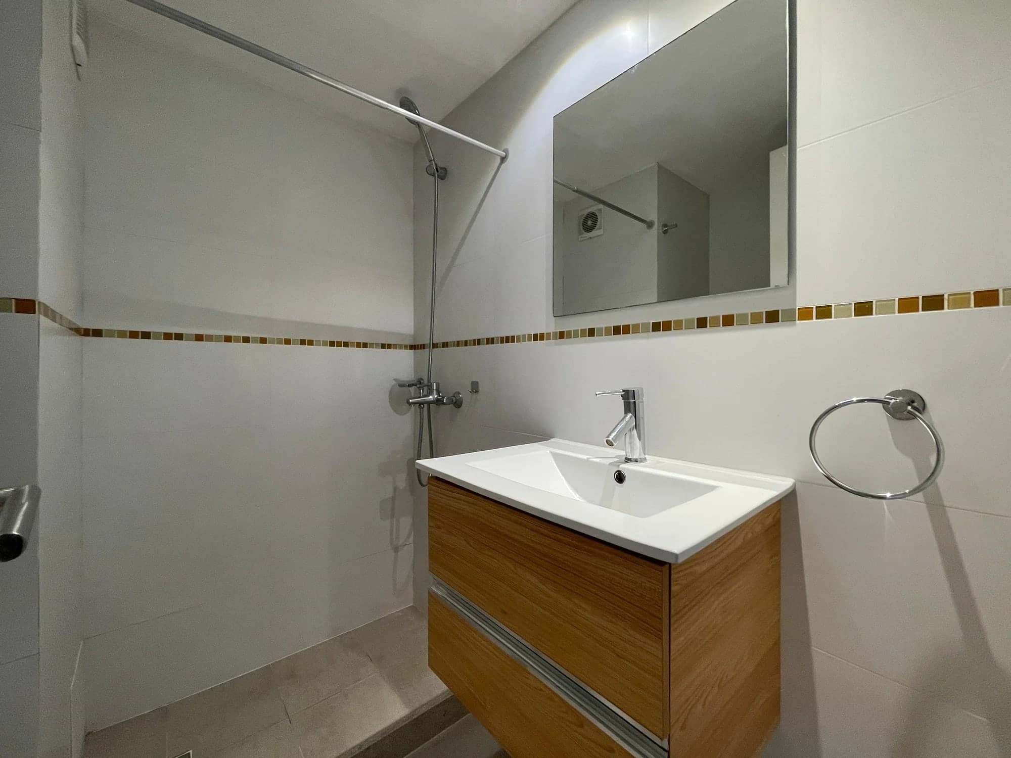 Alquiler de luminoso monoambiente con balcón en Malvin - Vista 9