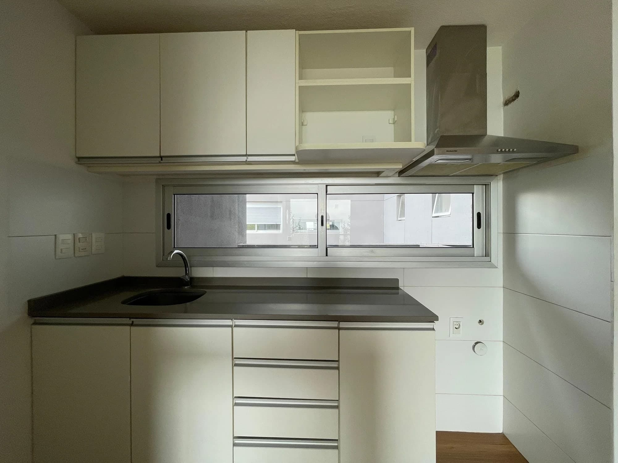 Alquiler de moderno apartamento de 2 dormitorios con vista al mar en Cordón - Vista 7