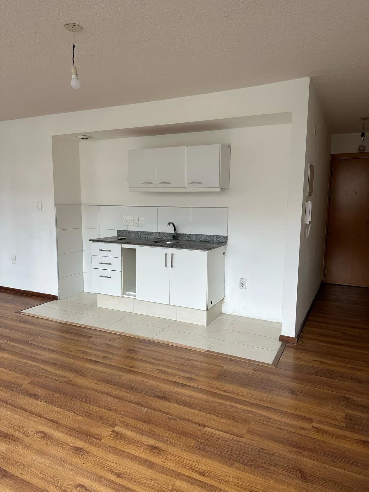 Venta de amplio apartamento de un dormitorio con renta en Cordón - Vista 6