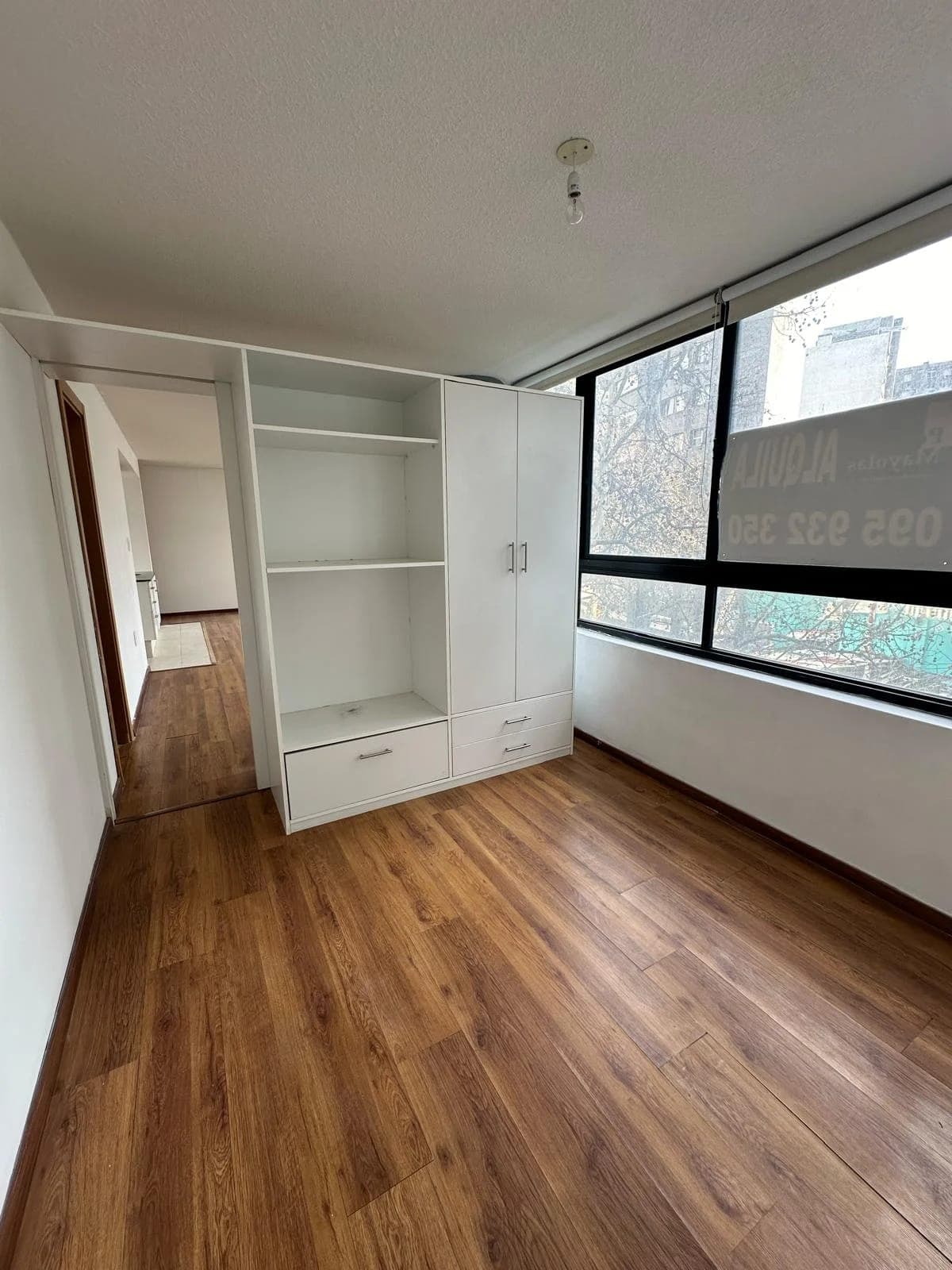Venta de amplio apartamento de un dormitorio con renta en Cordón - Vista 8