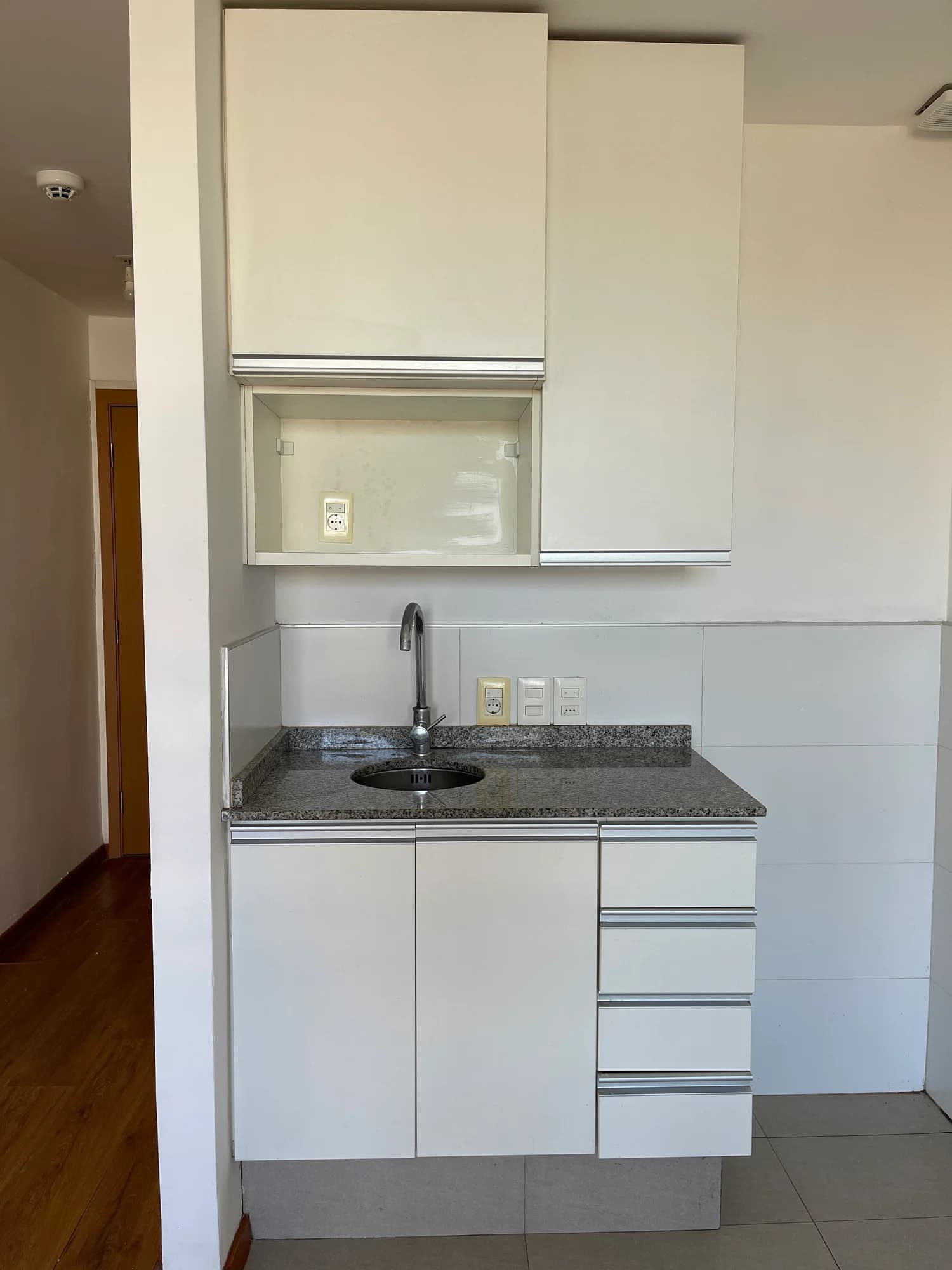 Alquiler monoambiente en excelente punto de Malvín - Vista 8